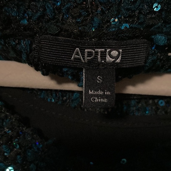 Apt9 sequin sweater with attached tank - Picture 3 of 10